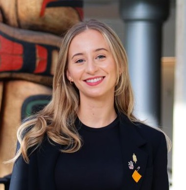 Headshot of Julia McEathron